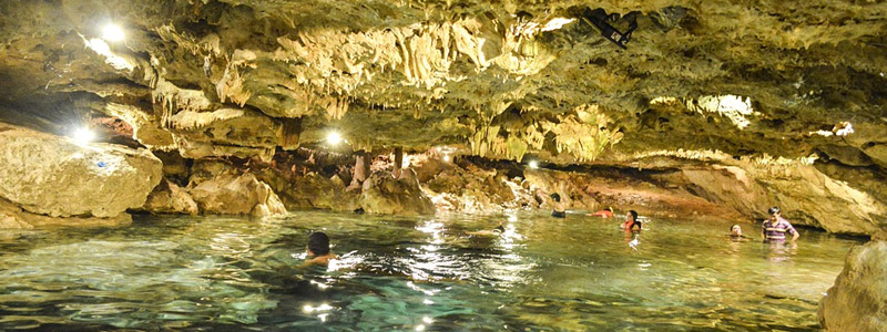 800x300-Cenote177_Yucatan.jpg