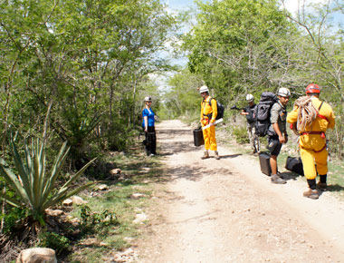 Equipo Gran Acuifero Maya2916