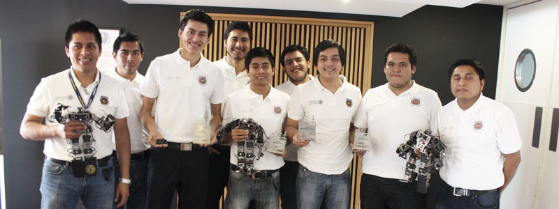 banner robots mexicanos oro