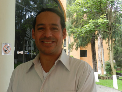 Dr. Javier Garay