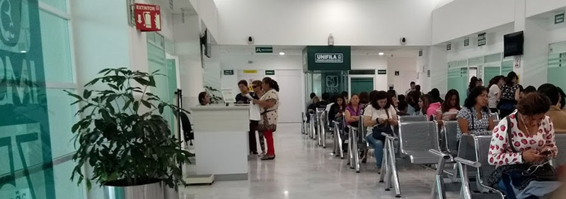 Imss_espera_1810.jpg