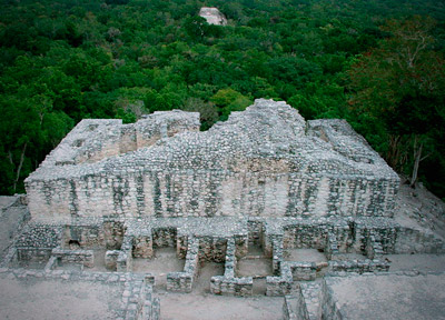 calakmul piramide02